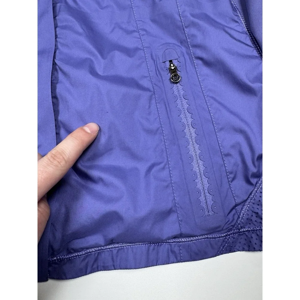 LULULEMON Run Essential Windbreaker Jacket Full Zip Persian Purple - Women's 12